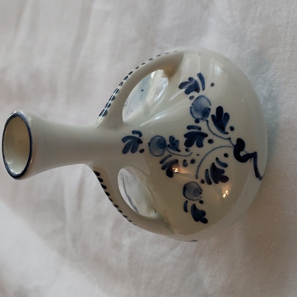 Vintage Delft Blue Bud Vase Signed/Numbered - Picture 3 of 7